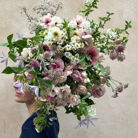 Bouquet signature pastel, par Rose Et Chardon, fleuriste à Meudon