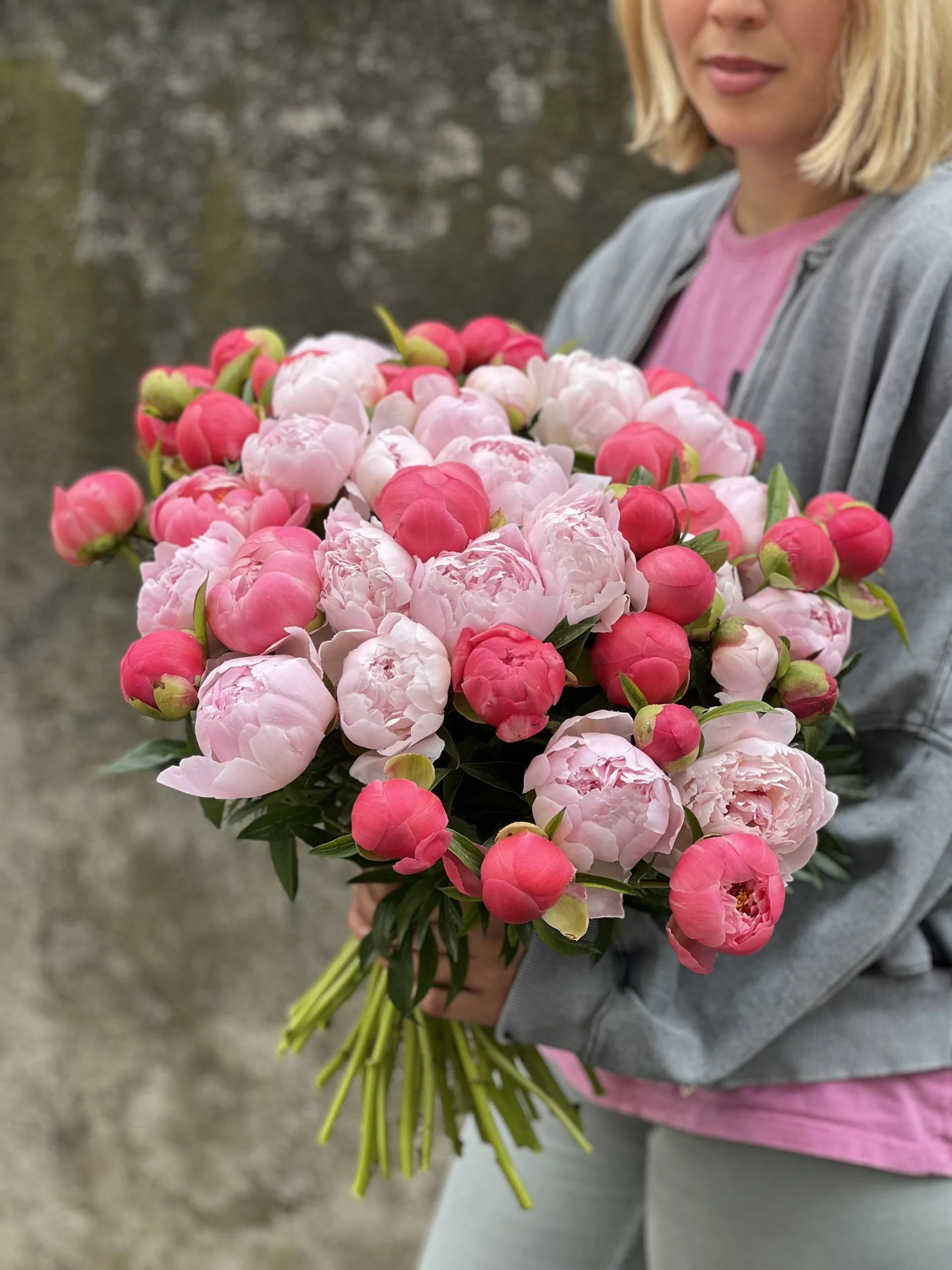 Mega bouquet de PIVOINES, par Langage Des Fleurs, fleuriste à Bastia