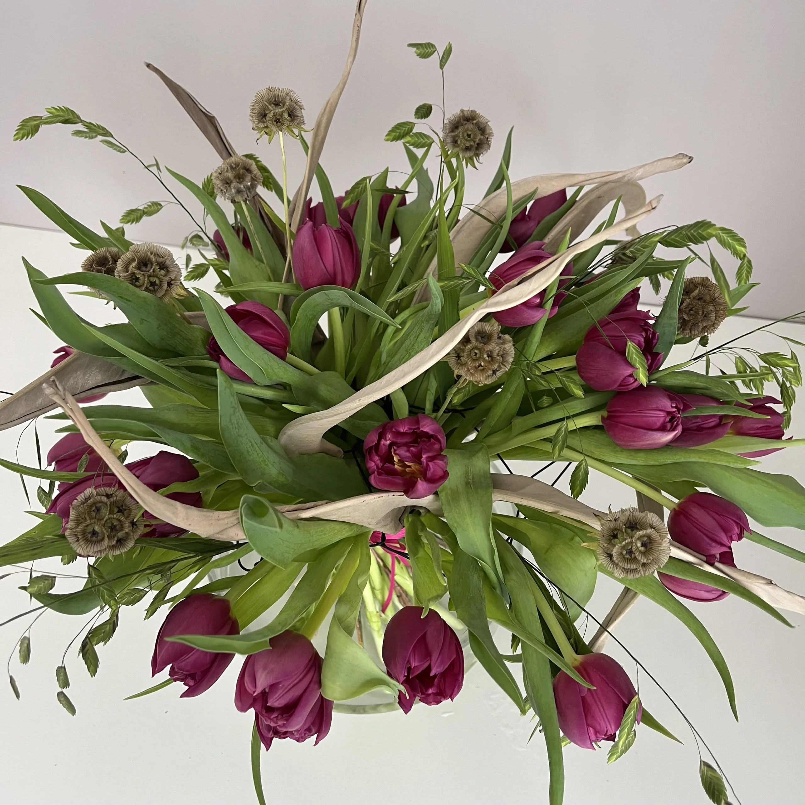 Bouquet structuré, par Hanakawa, fleuriste à Meudon