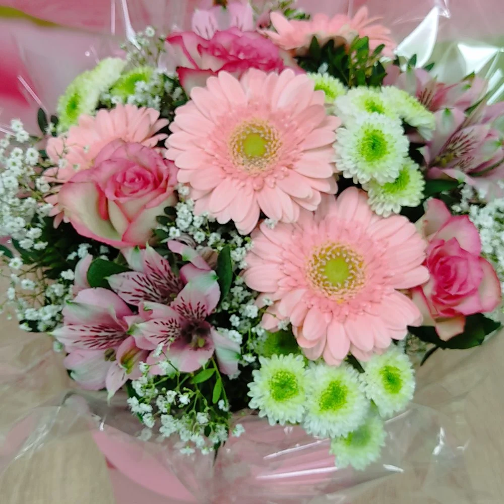 Bouquet bulle d'eau, par Arrosoir Et Pollen, fleuriste à Cosne-Cours-sur-Loire