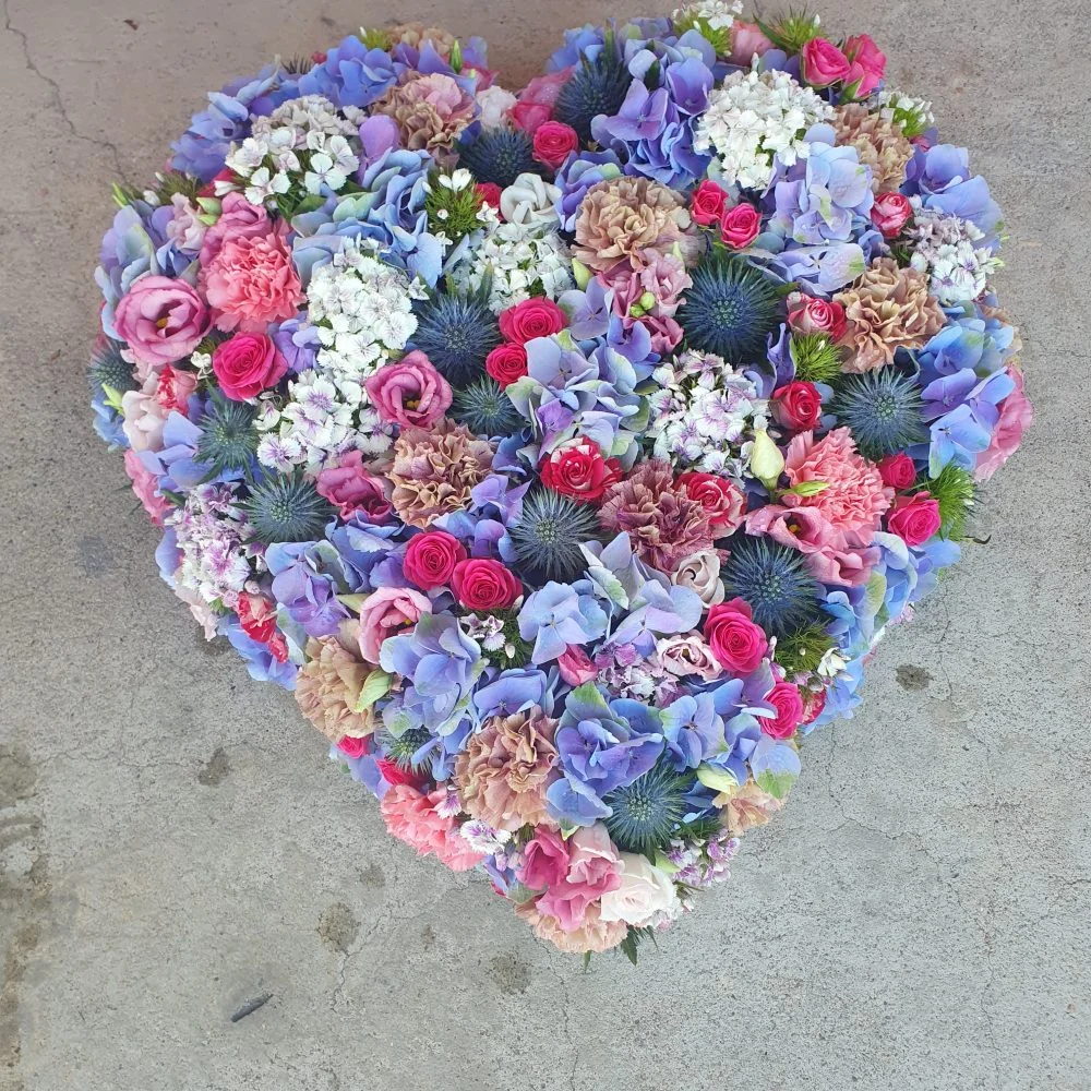 Coeur, par Astride et Sébastien Fleuristes, fleuriste à Nuits-Saint-Georges