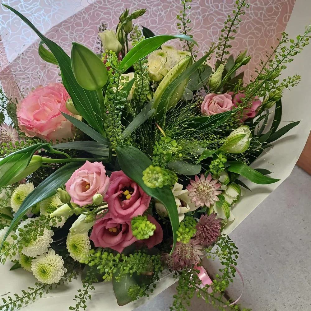 Bouquet Bonne Fête, par A La Violette De Toulouse, fleuriste à Saint-Nazaire