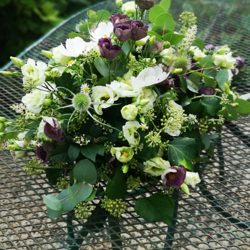 Gerbe de Deuil, par Claudie, fleuriste à Beautiran