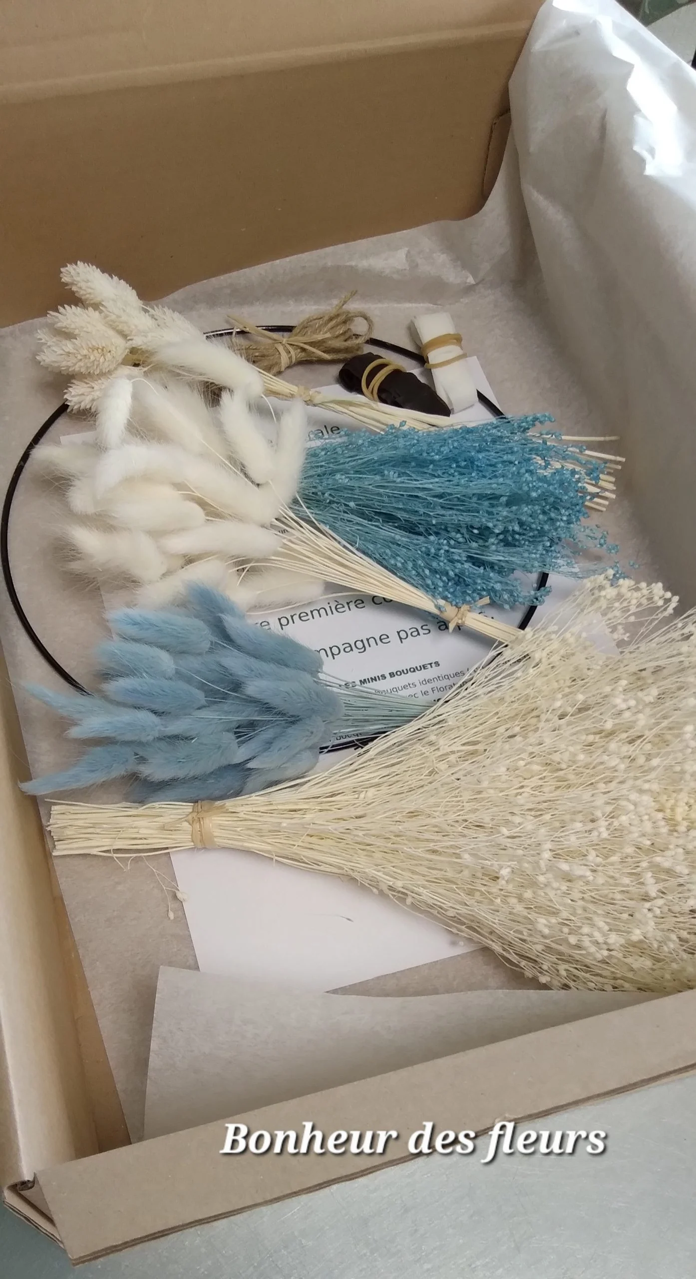 Kit Couronne Fleurs Séchées, par Bonheur des fleurs, fleuriste à La Montagne