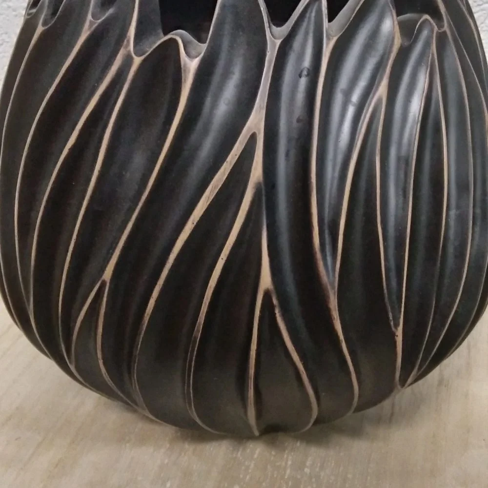 Cache Pot, par Bonheur des fleurs, fleuriste à La Montagne