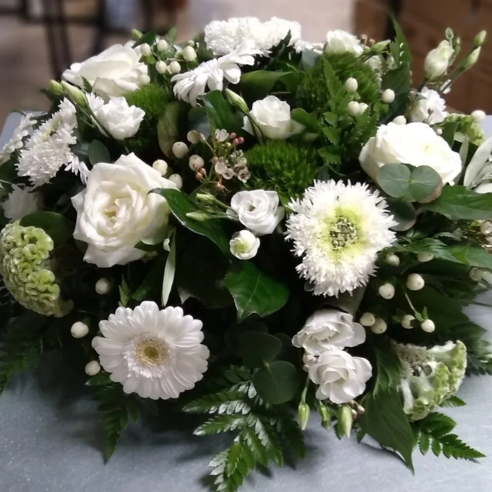 Coussin Rond Deuil, par Bonheur des fleurs, fleuriste à La Montagne
