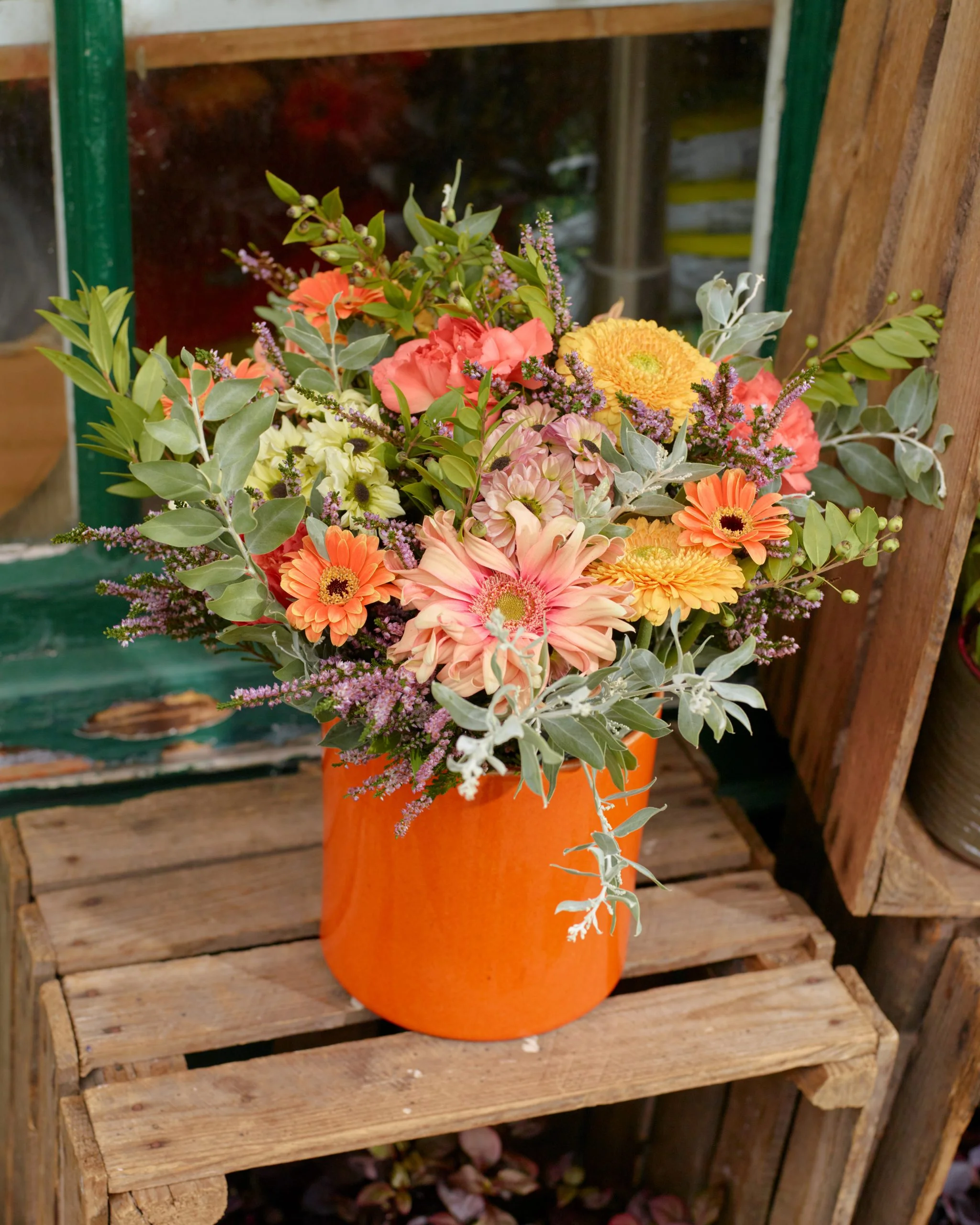 Bouquets oranges - Livraison de bouquets de fleurs par vos fleuristes préférés