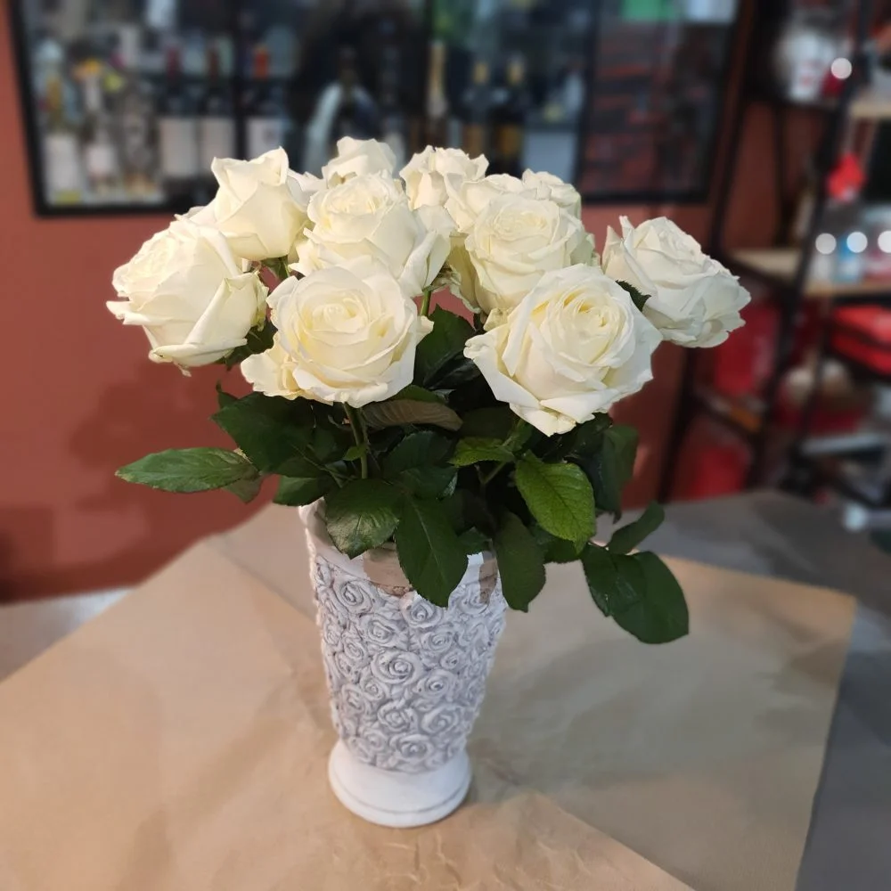 Bouquet de Roses blanches, par Arum Fleurs, fleuriste à Sevran