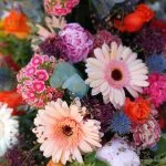 Petit Bouquet Bonne Fête( photo non contractuelle), par Camomille Fleuriste Nomade, fleuriste à Rivières