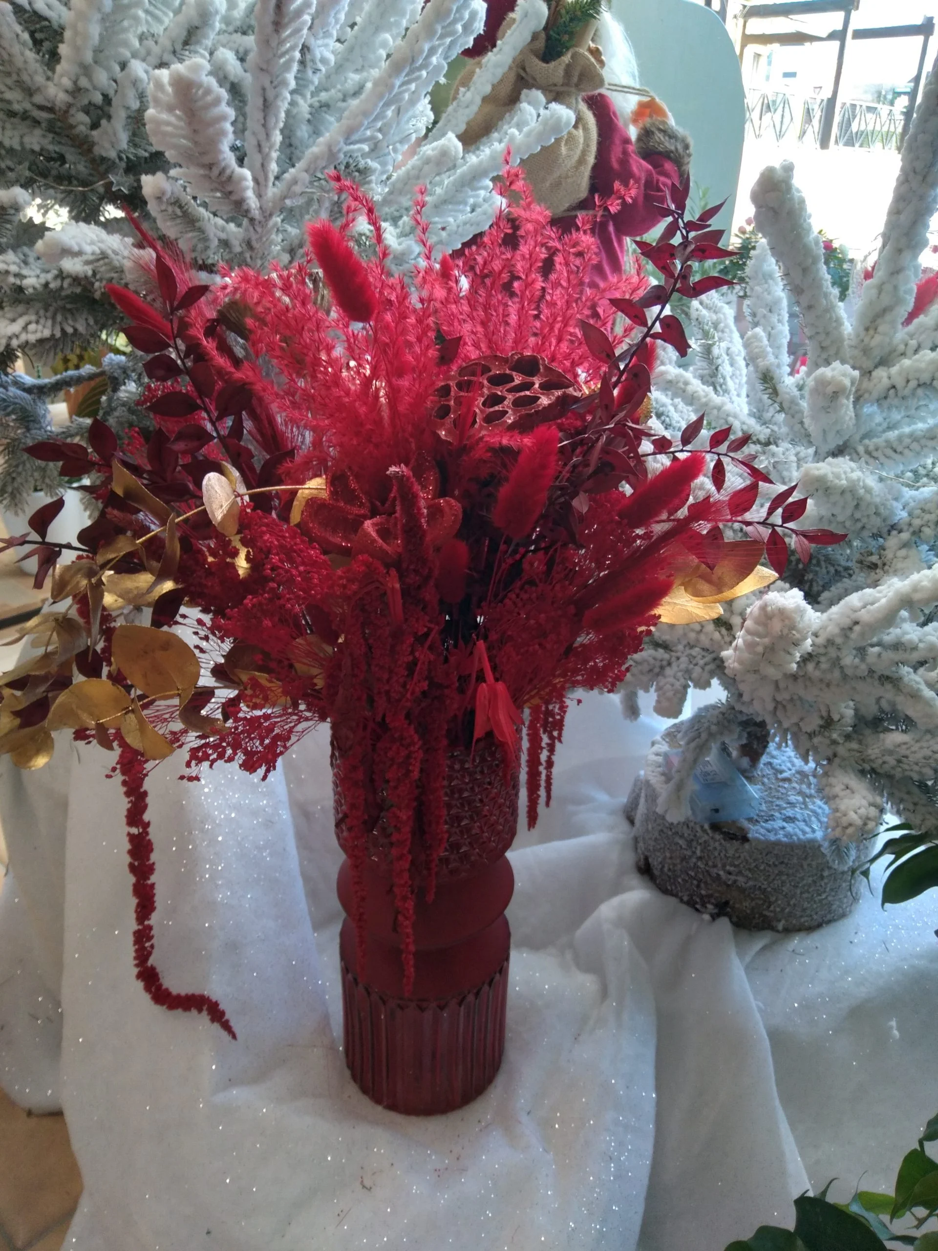 Bouquet de fleurs séchées dans son vase assortis, par Bonheur des fleurs, fleuriste à La Montagne