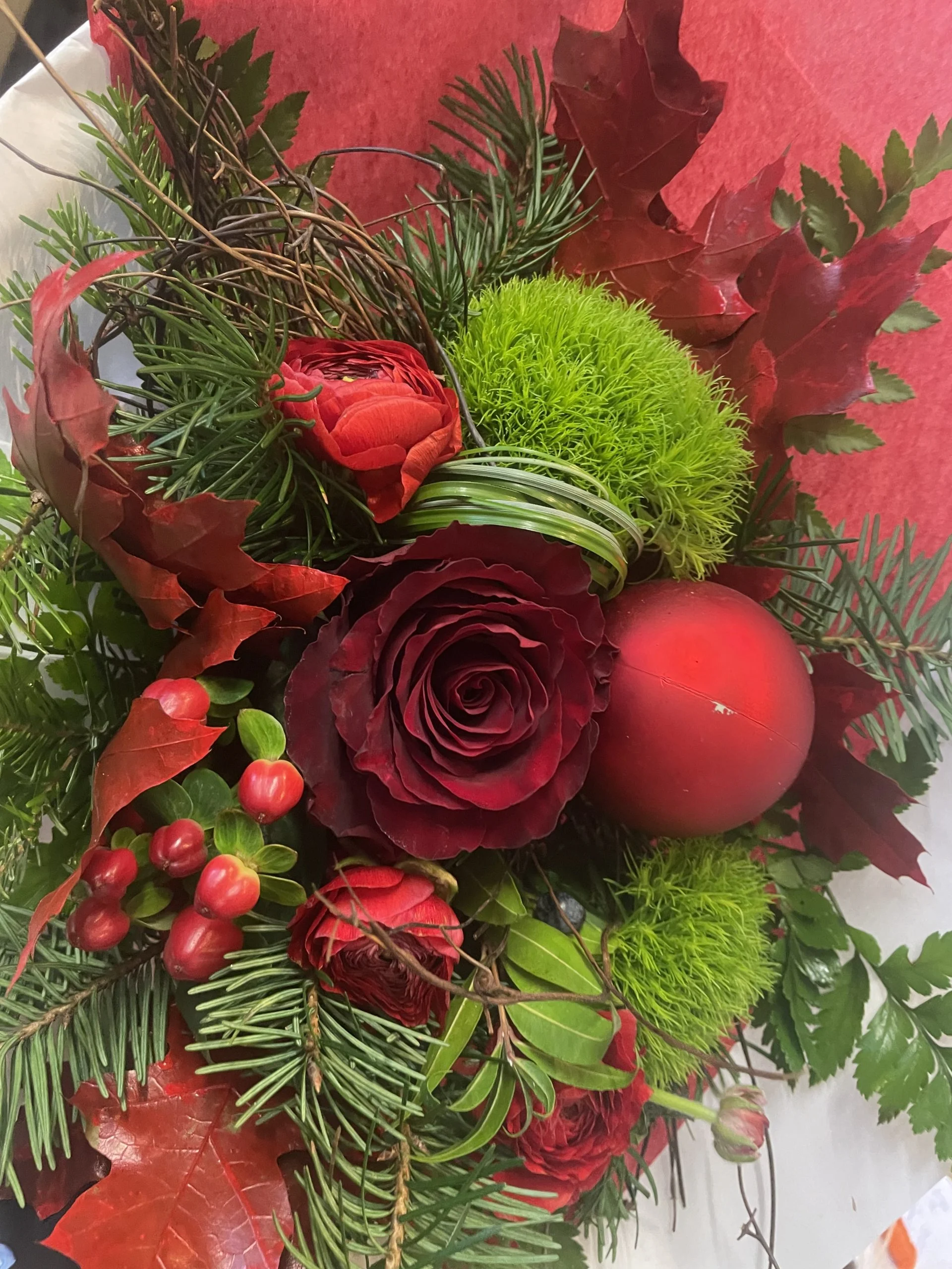 Bouquet de Noël, par A fleurs de peau, fleuriste à Les Mureaux