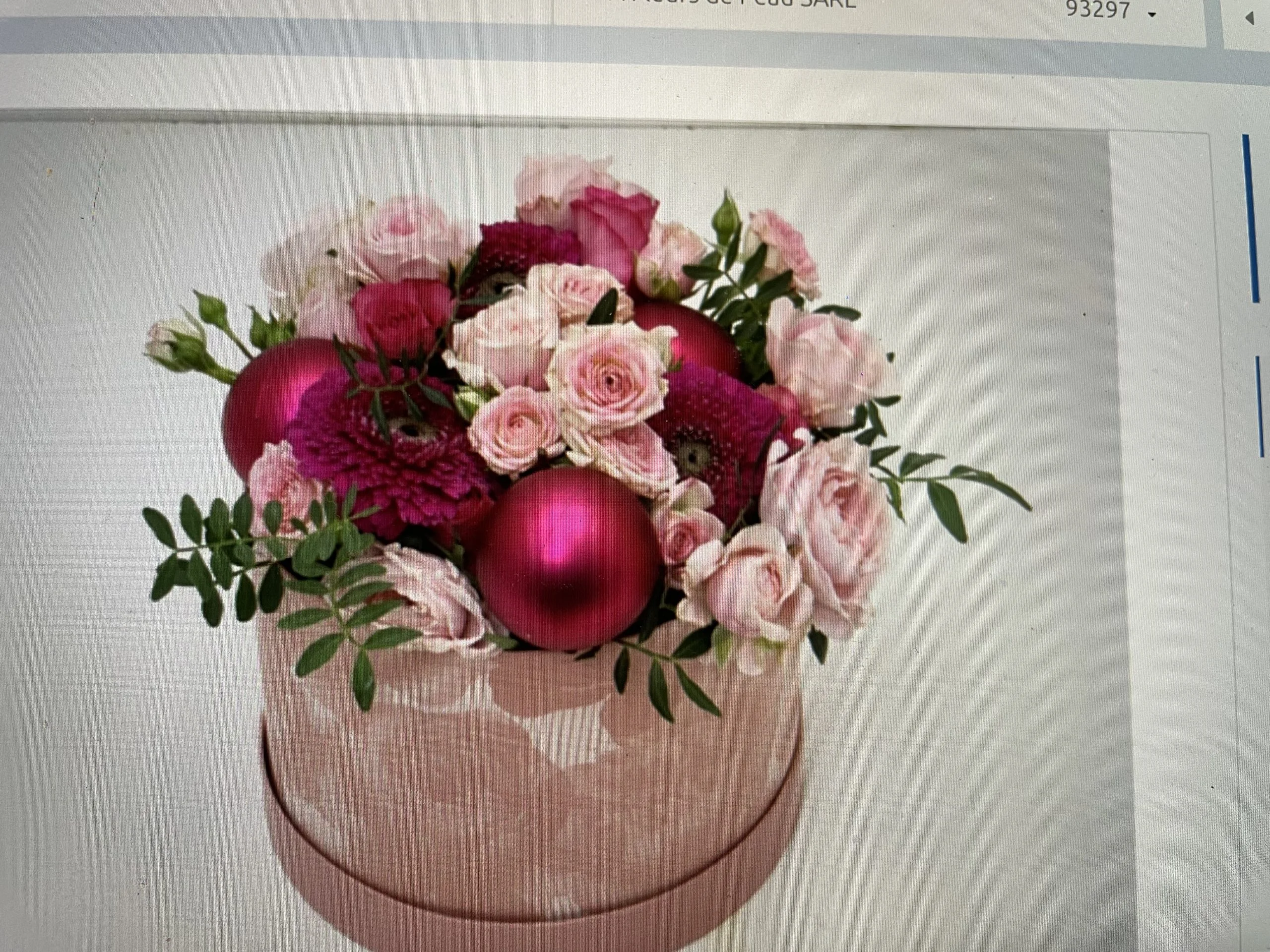 boite à chapeau Noël, par A fleurs de peau, fleuriste à Les Mureaux