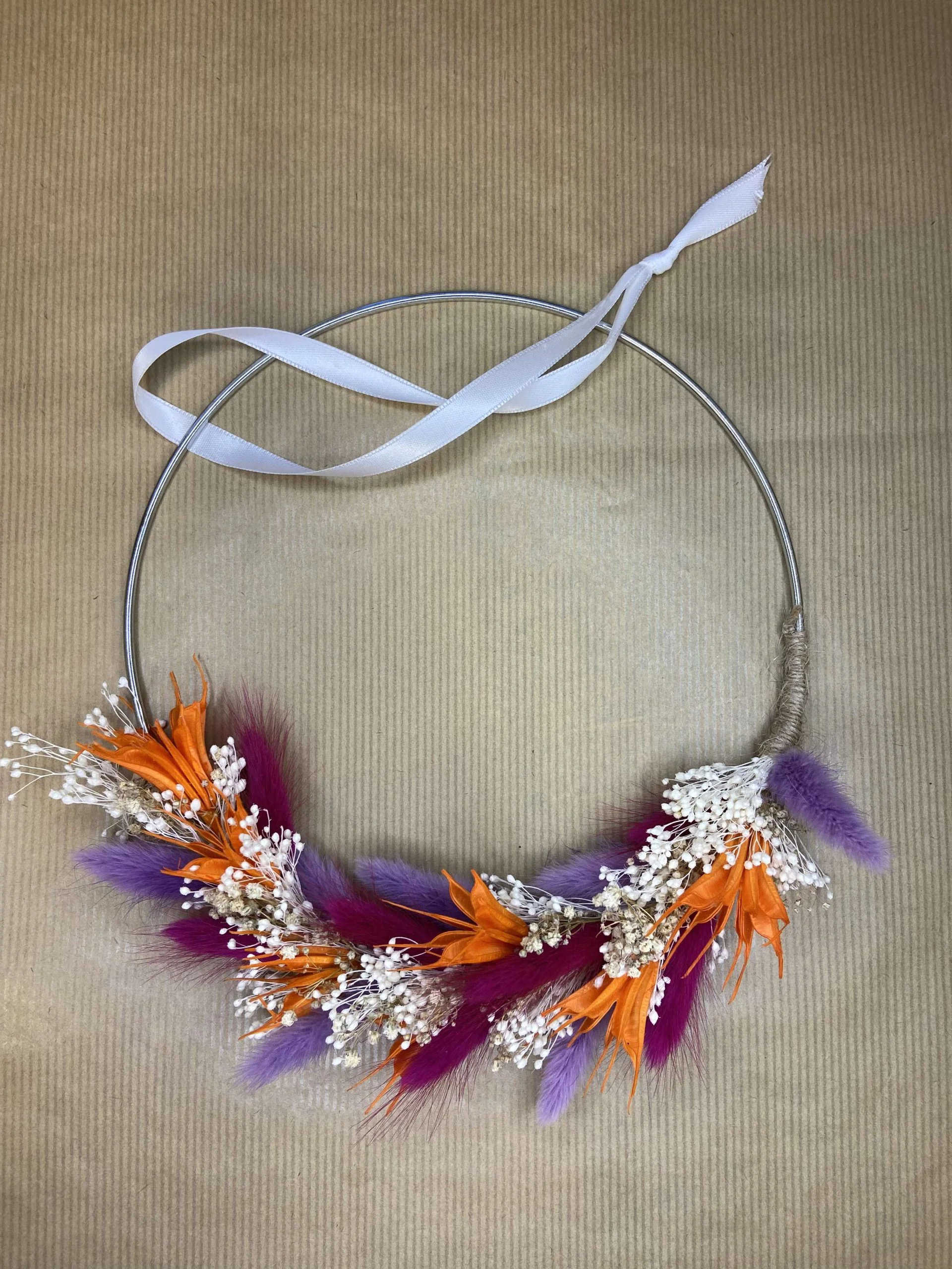 Couronne, par Eglantine Fleuriste, fleuriste à Bouguenais