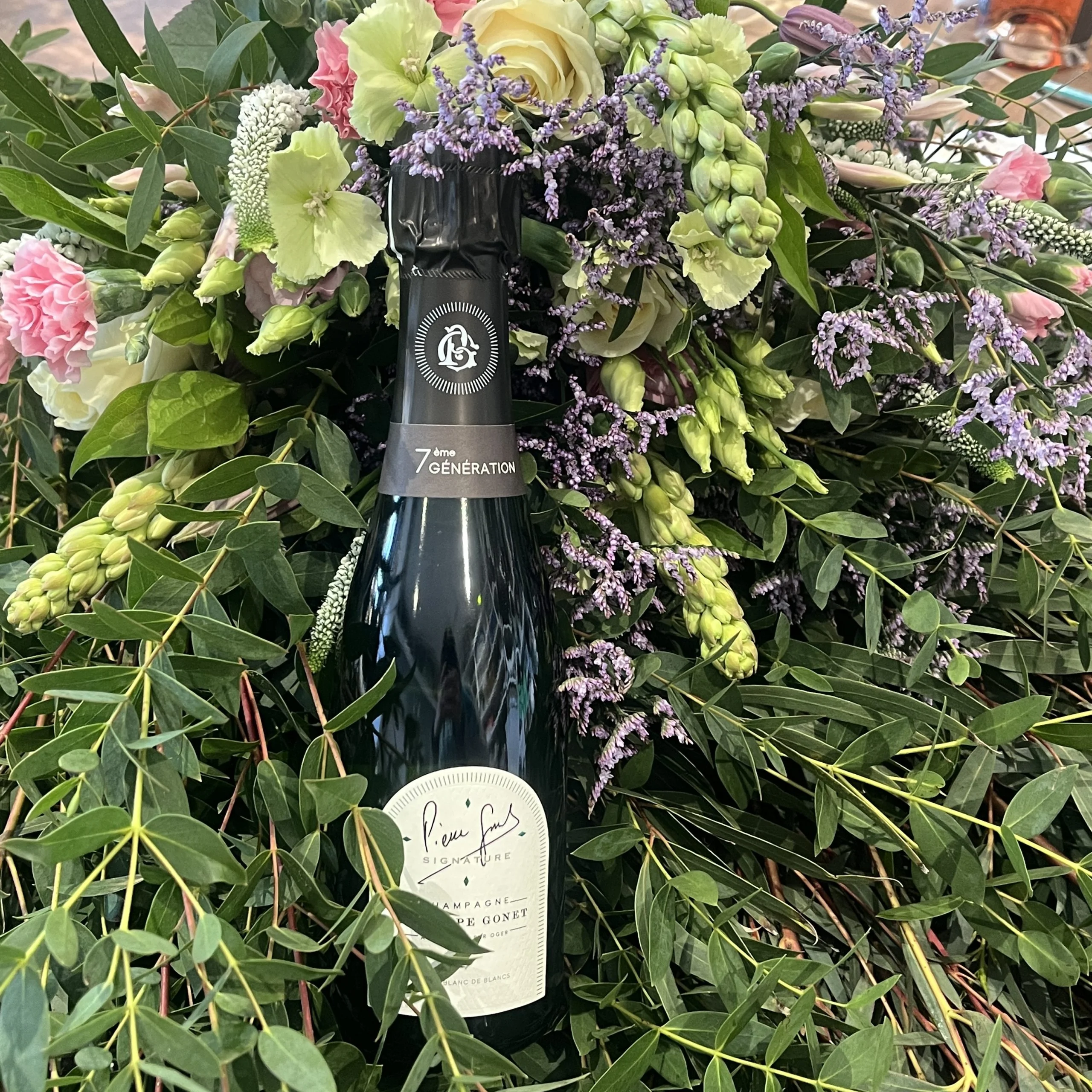 Demie de Champagne Philippe Gonet Signature Blanc de Blancs Brut, par Hanakawa, fleuriste à Meudon