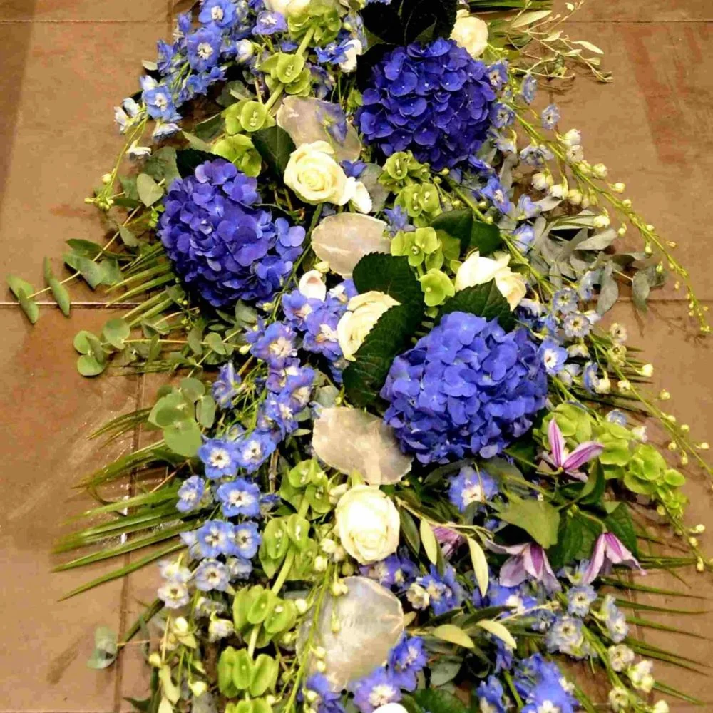 Beltégeuse, par Empreinte de Violettes, fleuriste à Six-Fours-les-Plages