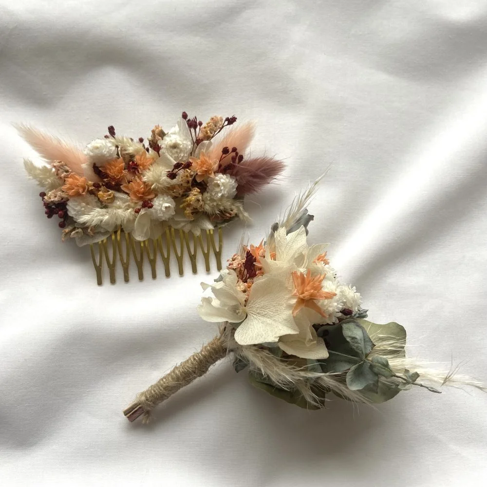 Duo peigne et boutonnière, par Eglantine Fleuriste, fleuriste à Bouguenais