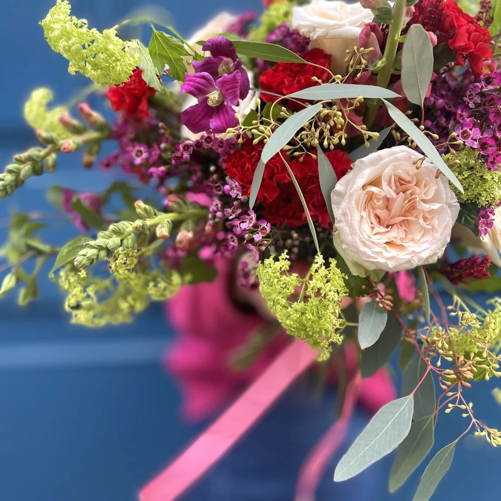 Bouquet Saint-Valentin, par Atelier fleuri, fleuriste à Besançon