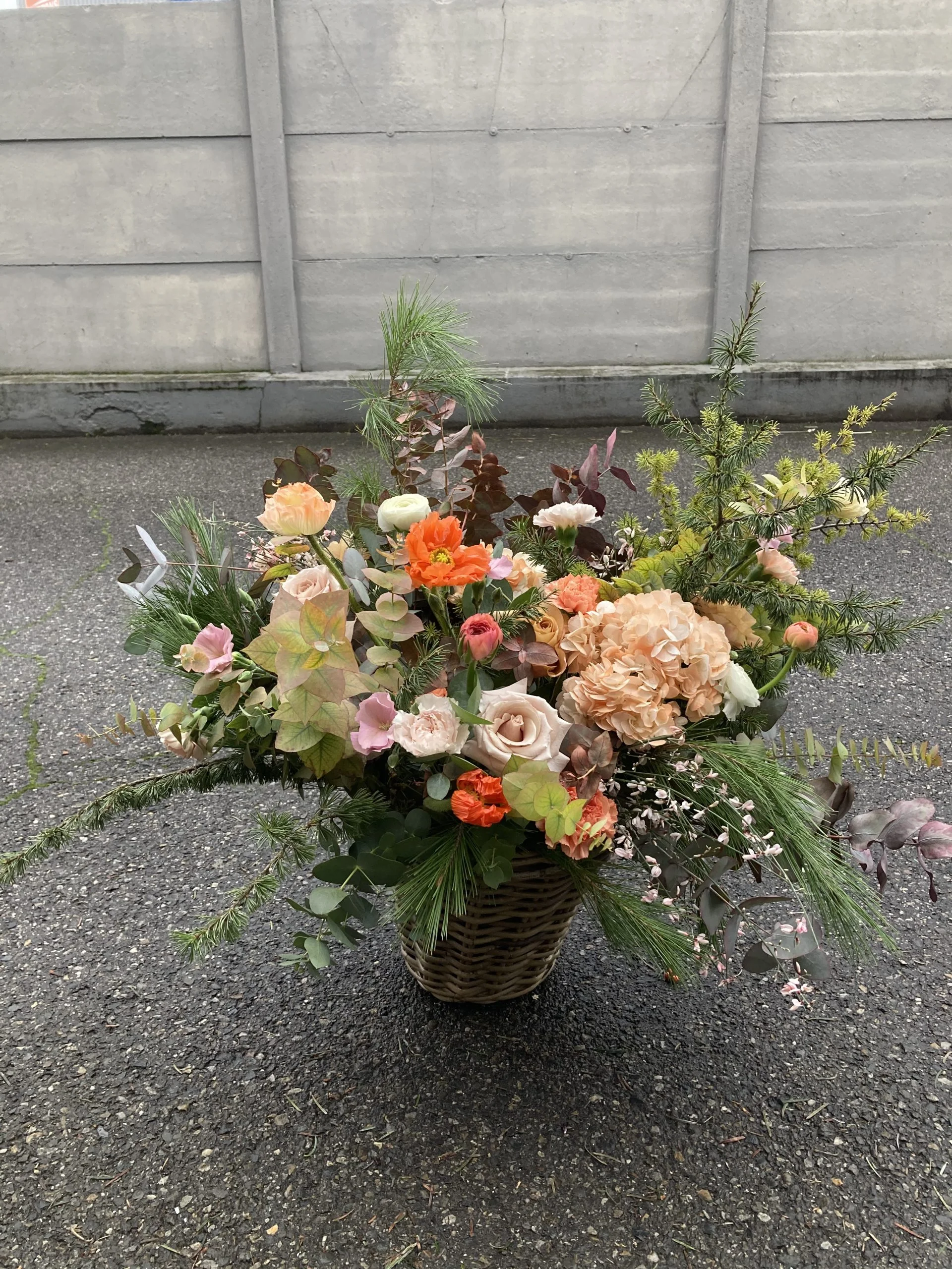 Panier de Deuil, par Poppy Figue, fleuriste à Toulouse