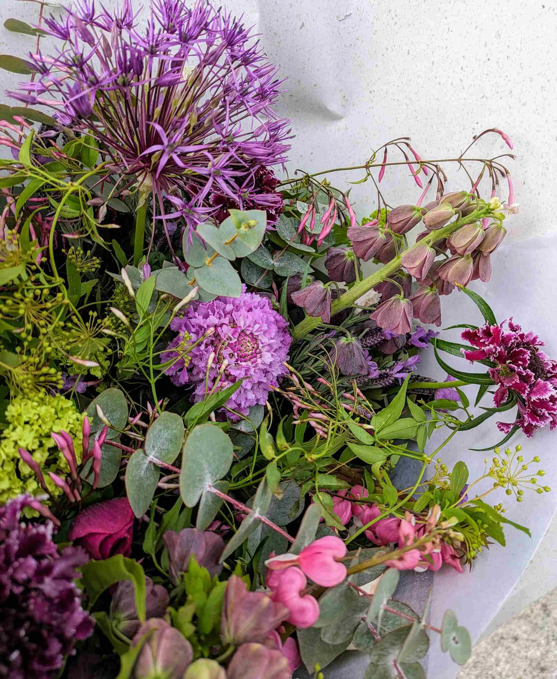 Cor Caroli, par Empreinte de Violettes, fleuriste à Six-Fours-les-Plages