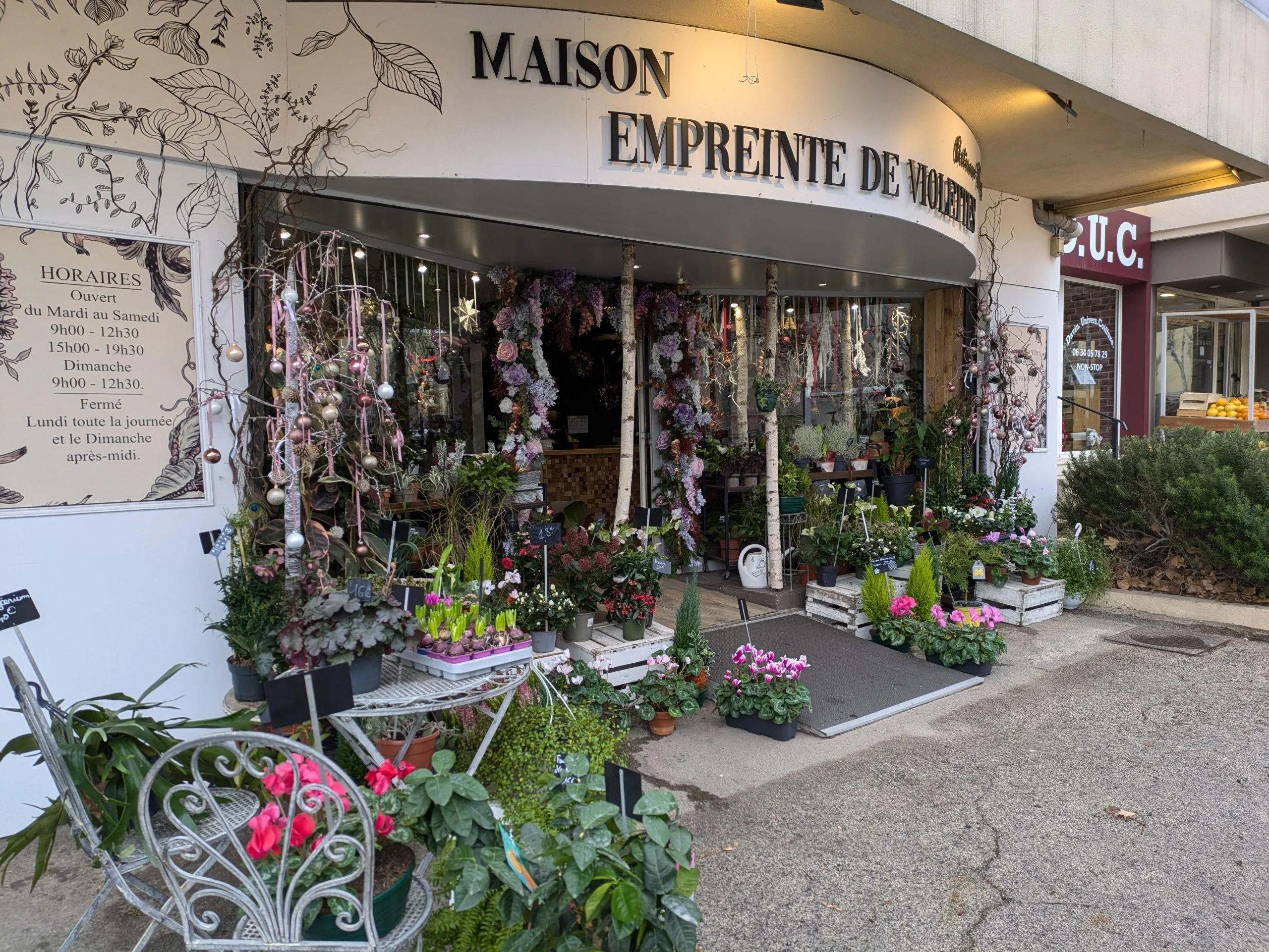 Livraison de fleurs Six-Fours-les-Plages et proximité, par Empreinte de Violettes, artisan fleuriste