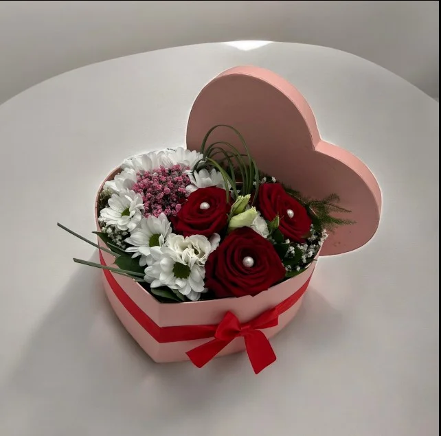 Blooming Heart Flowerbox, par Les fleurs de Mila, fleuriste à Londerzeel