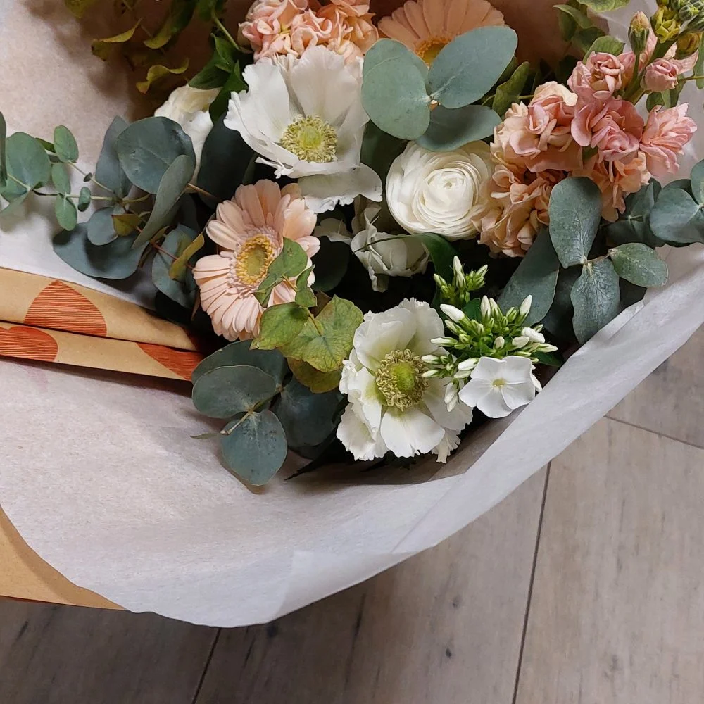 Bouquet pastel, par Gaïa, fleuriste à Ondres