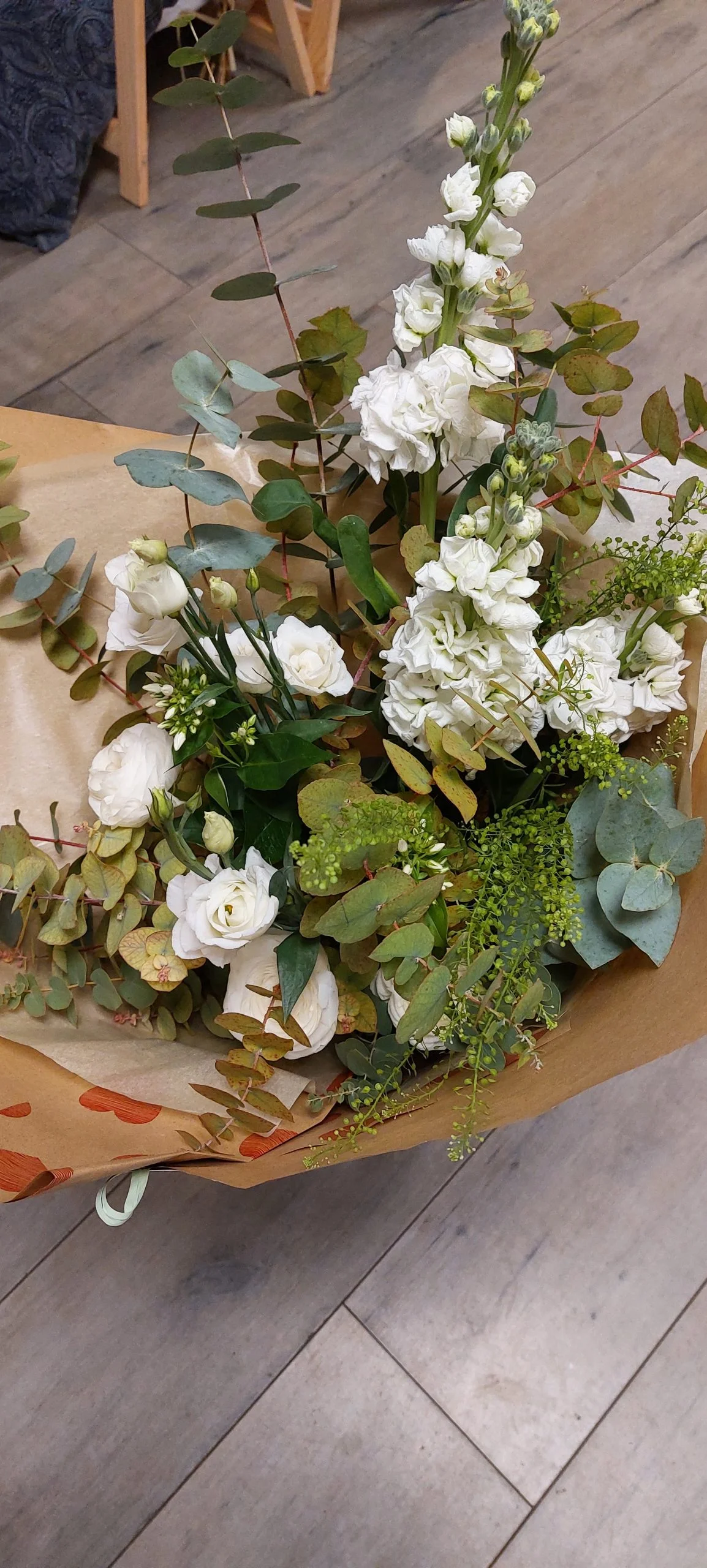 Bouquet camaïeu, par Gaïa, fleuriste à Ondres