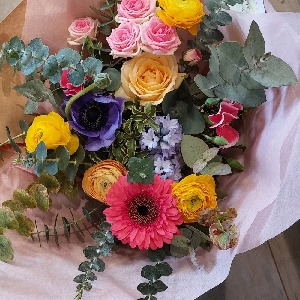 Bouquet coloré, par Gaïa, fleuriste à Ondres