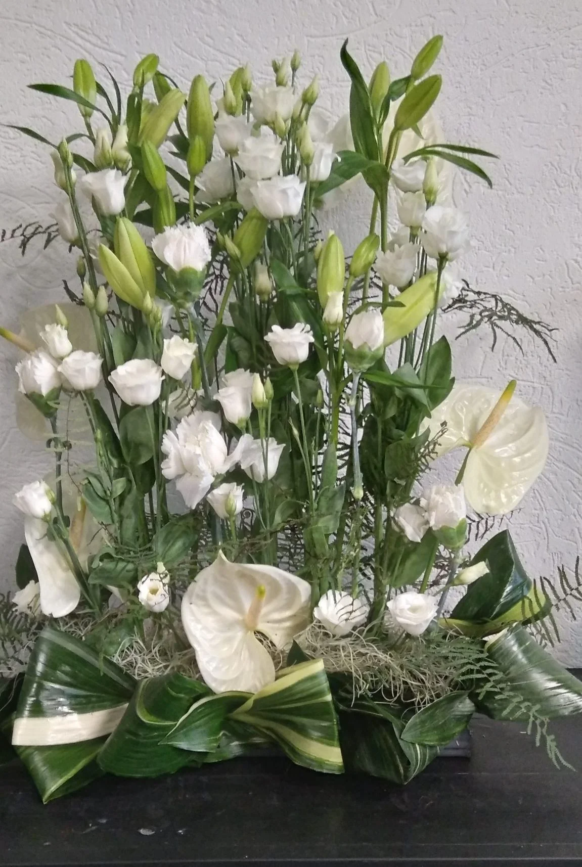 Devant de Tombe, par Bonheur des fleurs, fleuriste à La Montagne