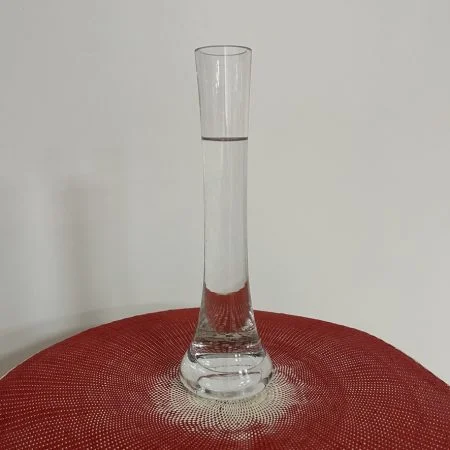 Soliflore en verre, par Hanakawa, fleuriste à Meudon