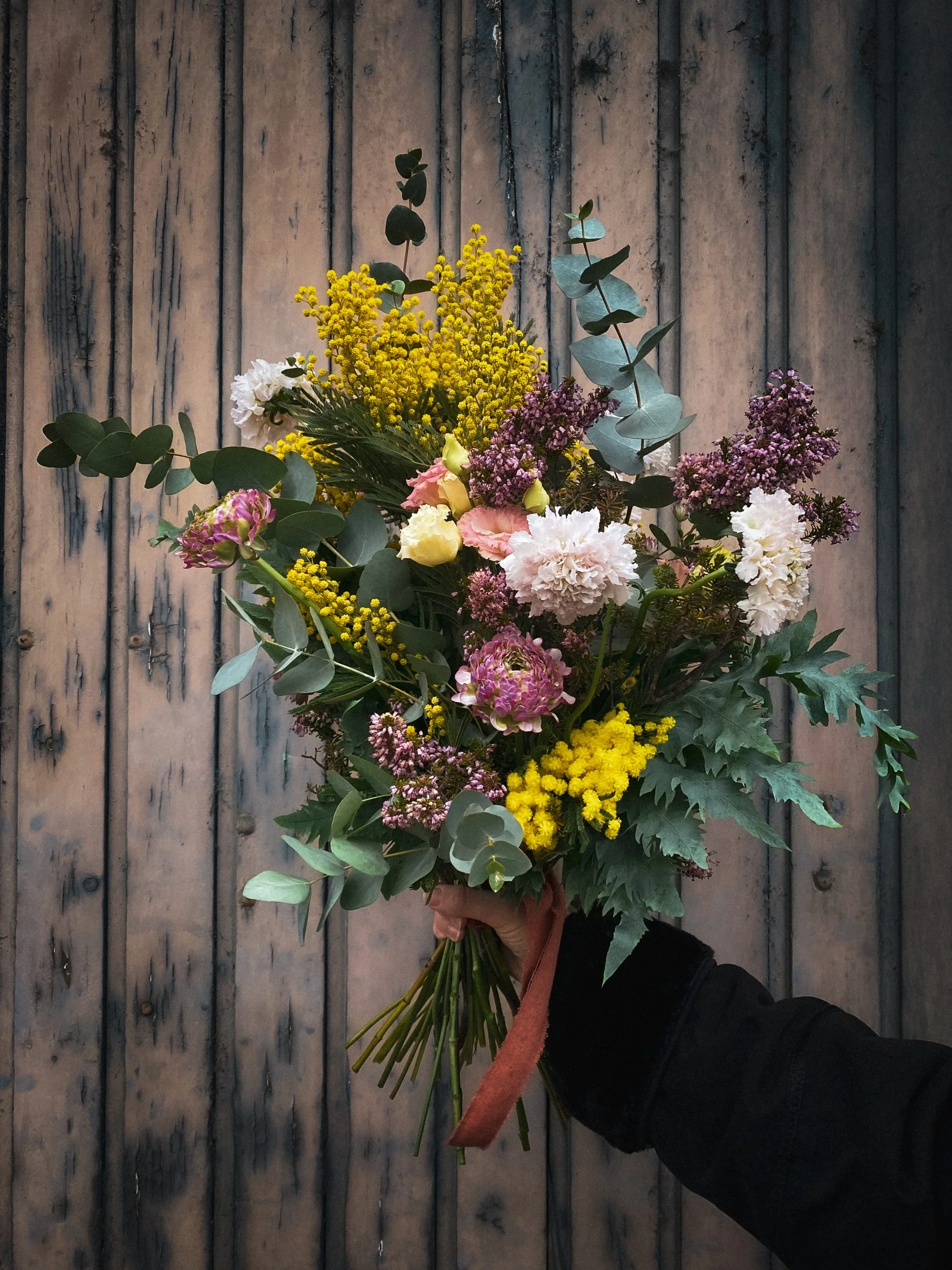 Bouquet avec du Mimosa, par Figa e Mimosa, fleuriste à Metz