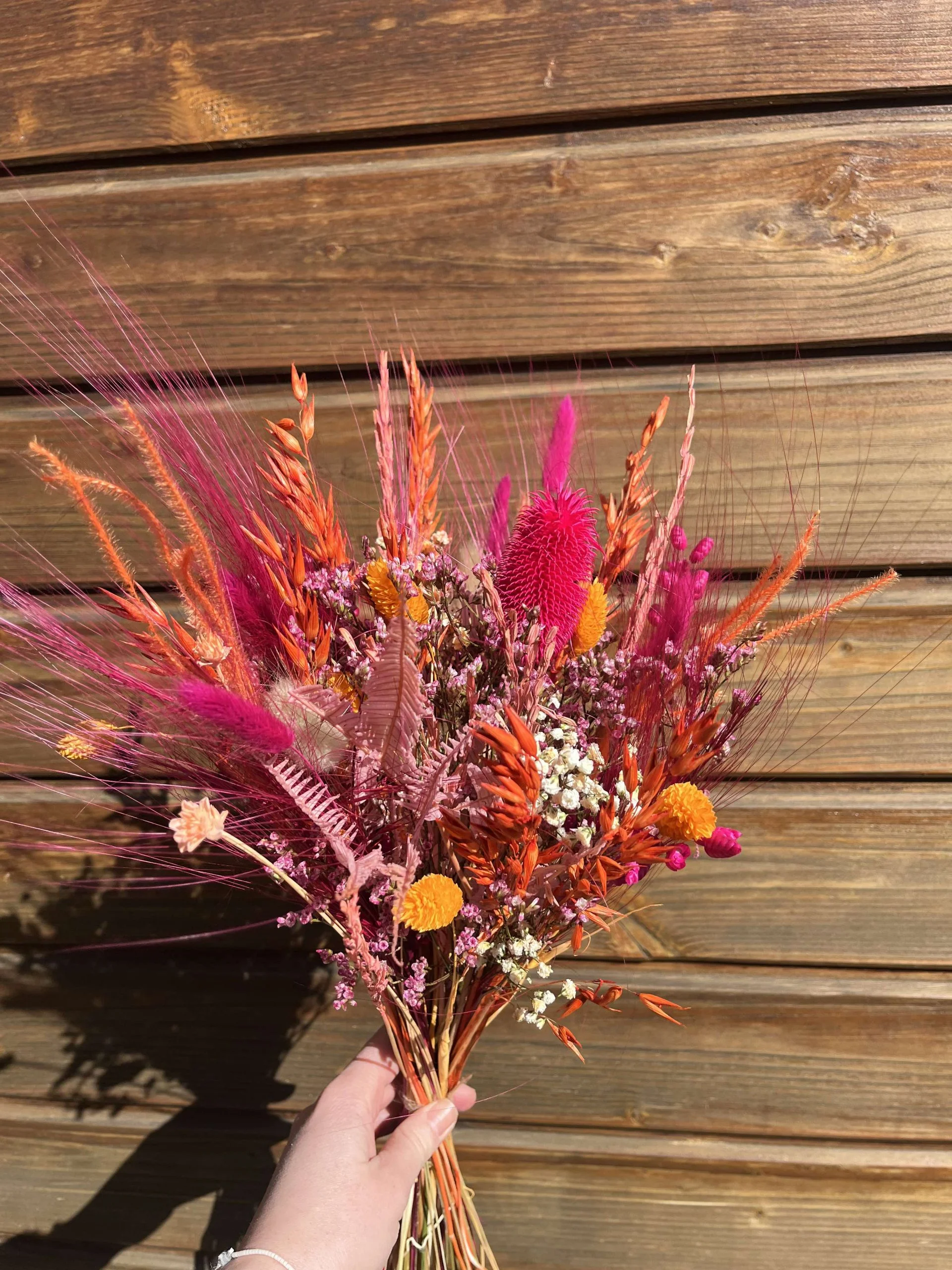Bouquet pétillant fleurs séchées, par Eglantine Fleuriste, fleuriste à Bouguenais