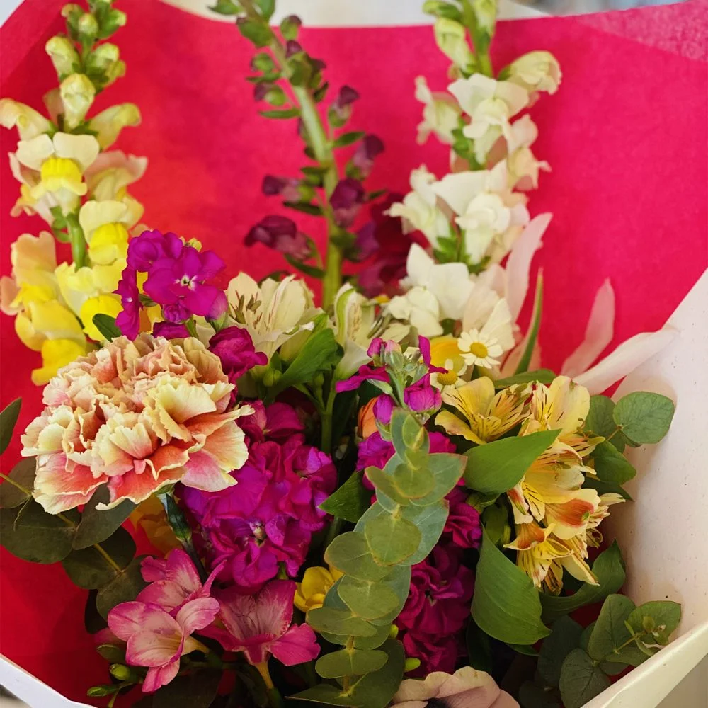 Bouquet de saison, par Les Jolies Fleurs, fleuriste à La Rochelle
