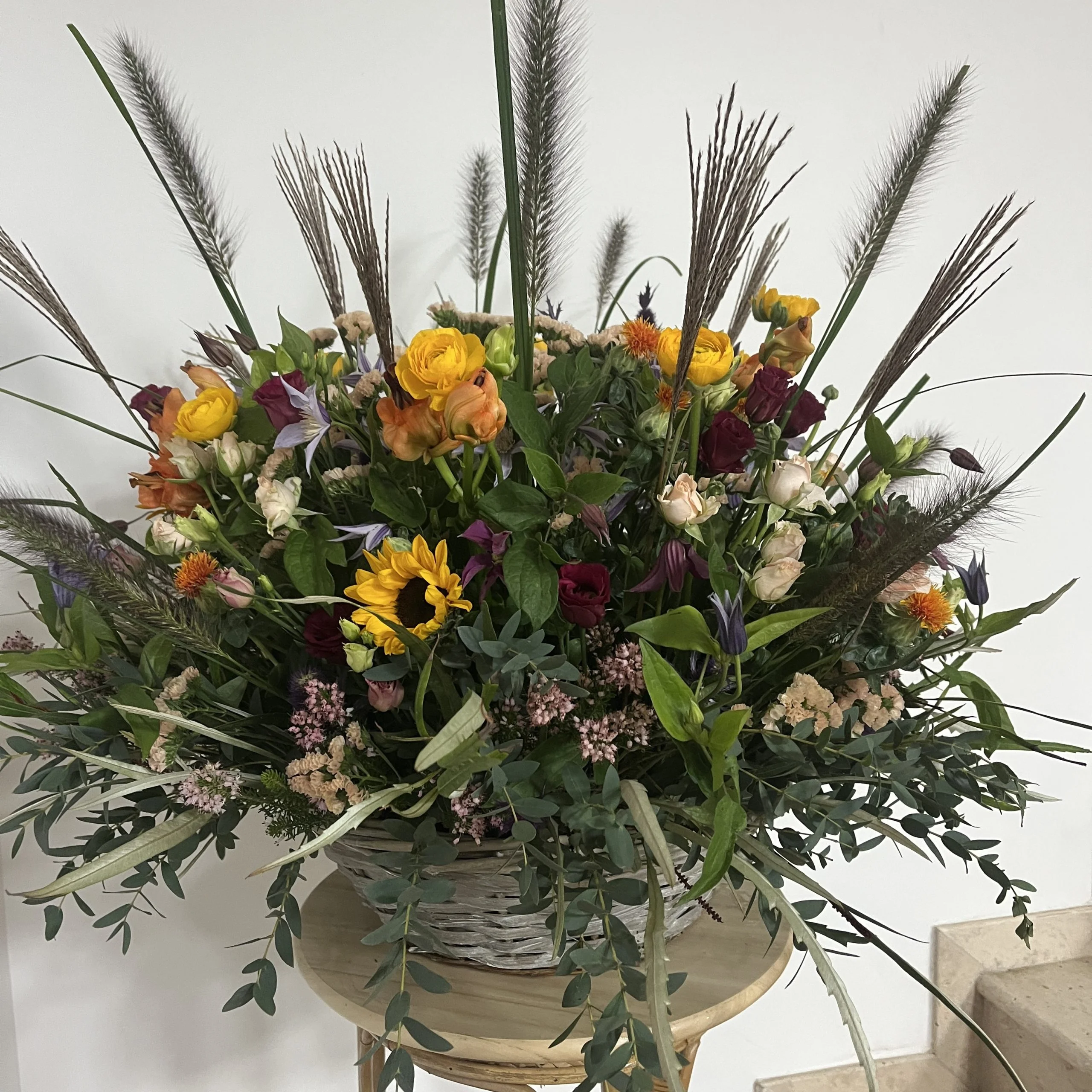 Grande corbeille champêtre, par Hanakawa, fleuriste à Meudon