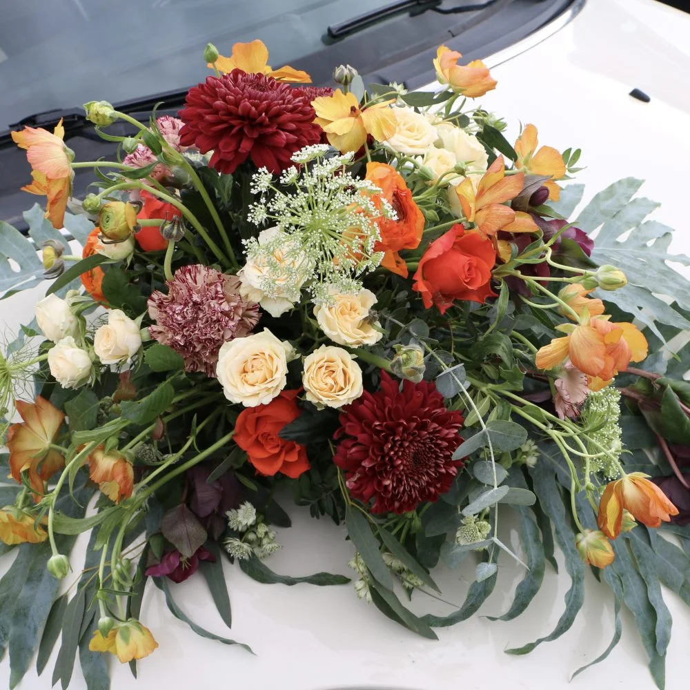 Décor de voiture, par Hanakawa, fleuriste à Meudon