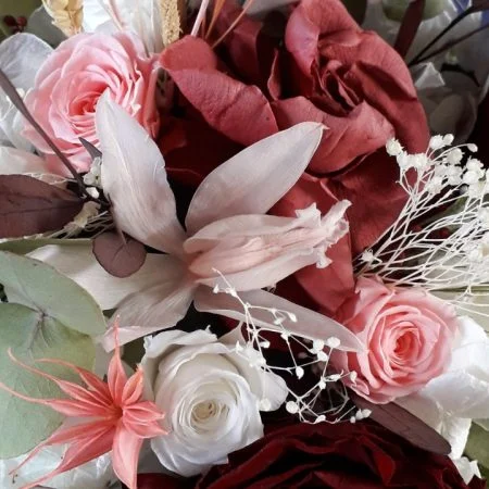 BOUQUET DE MARIAGE EN VEGETAUX ET FLEURS STABILISES, par Lili la main verte, fleuriste à Talence