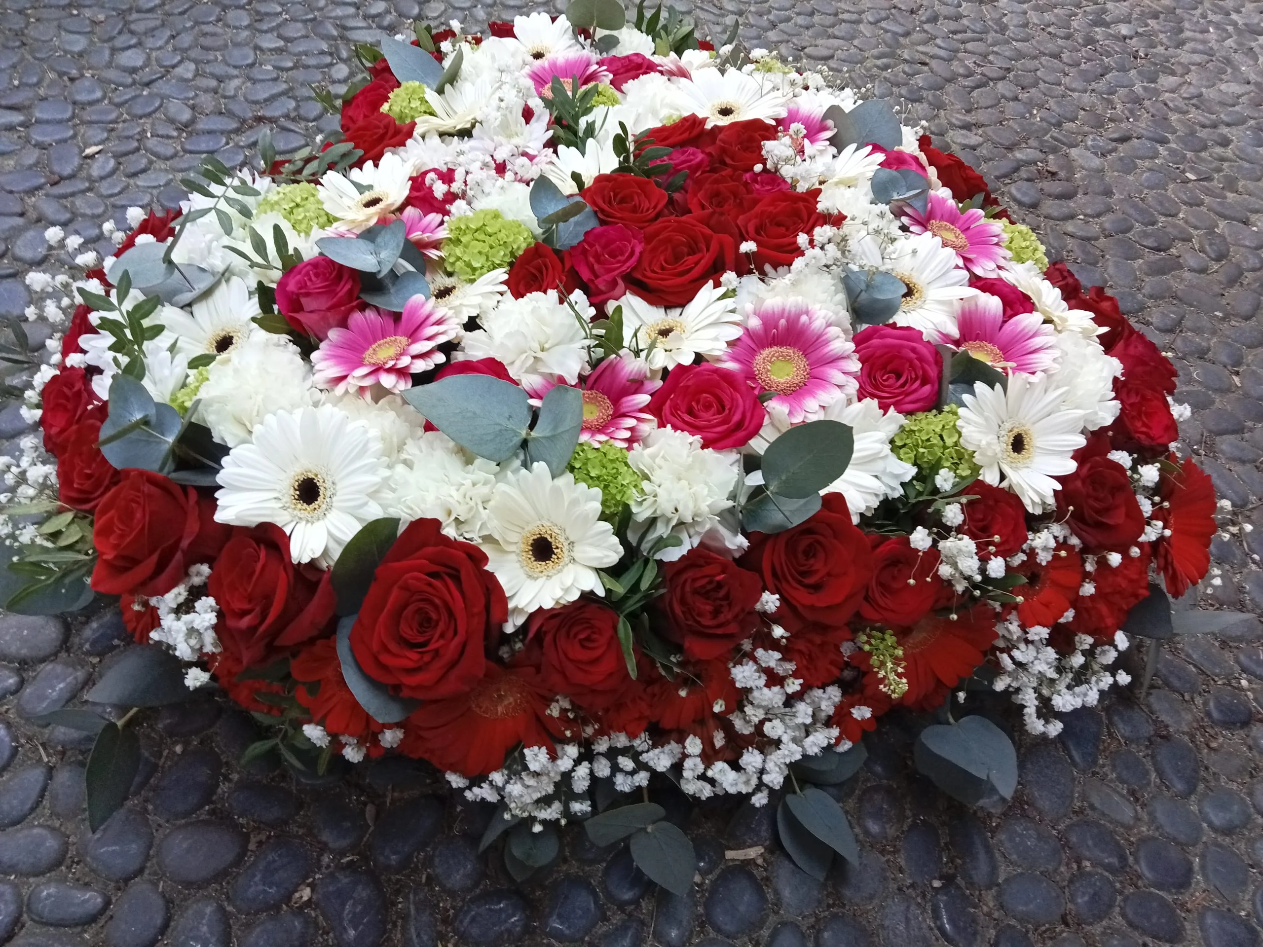 COEUR FLORAL DEUIL, par Lili la main verte, fleuriste à Talence