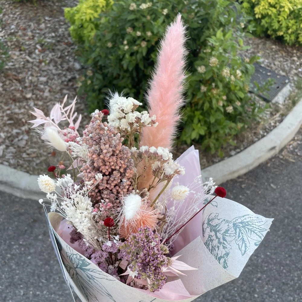 Bouquet de Fleurs Séchées, par Pom'Violette, fleuriste à Gex