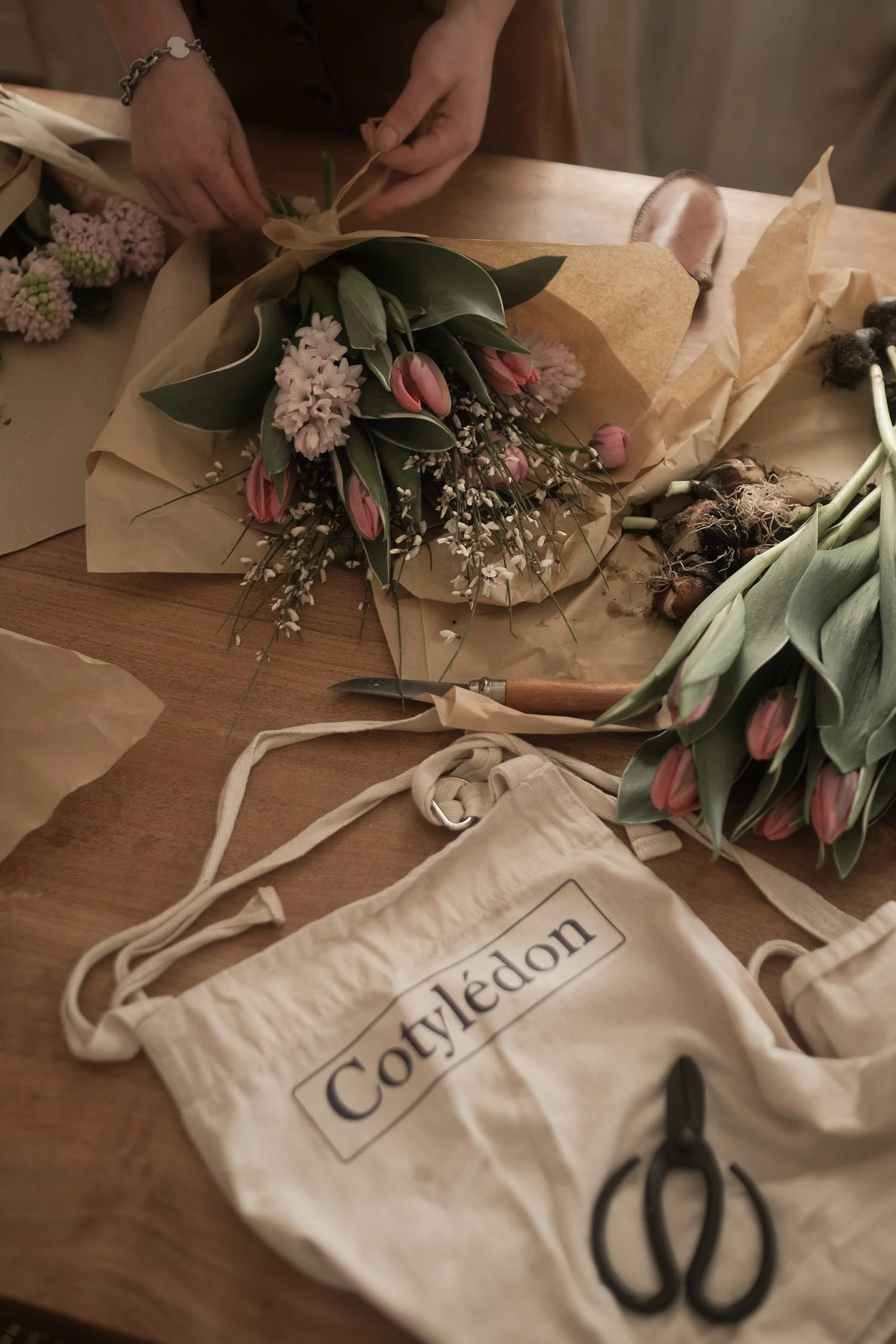 Livraison de fleurs Quimper et proximité, par Atelier Cotylédon, artisan fleuriste