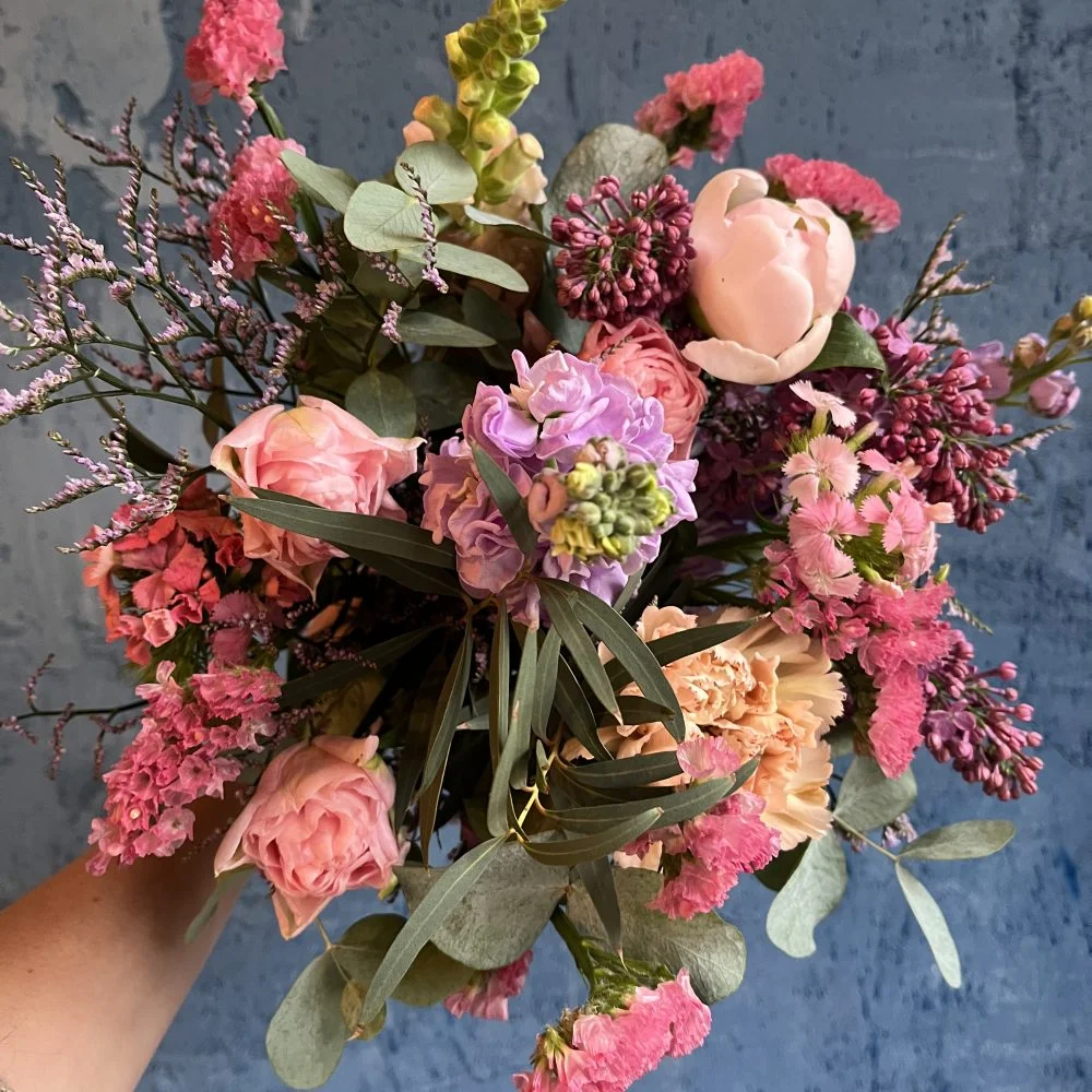 Bouquet Fête des Mères, par Atelier Floral du Mondelot, fleuriste à Saint-Sernin-du-Plain