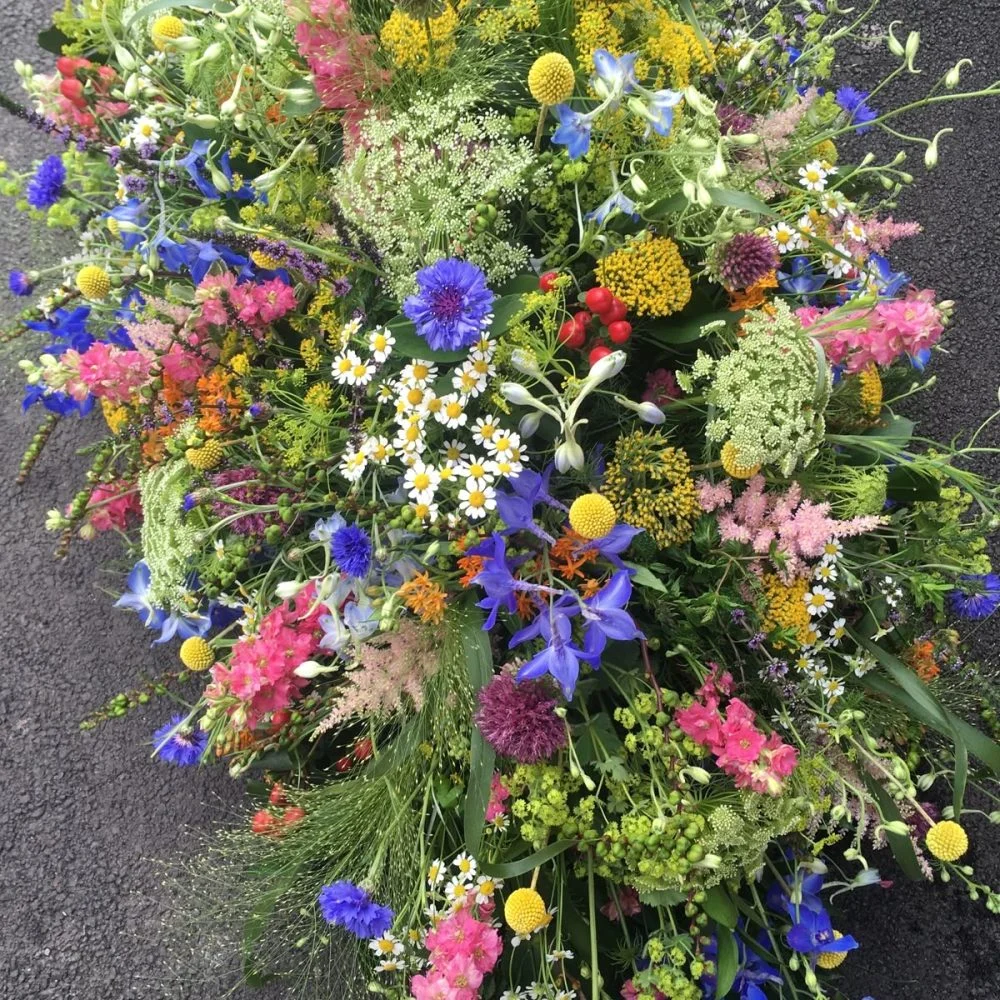 Dessus de cercueil, par MK Fleurs, fleuriste à Lyon