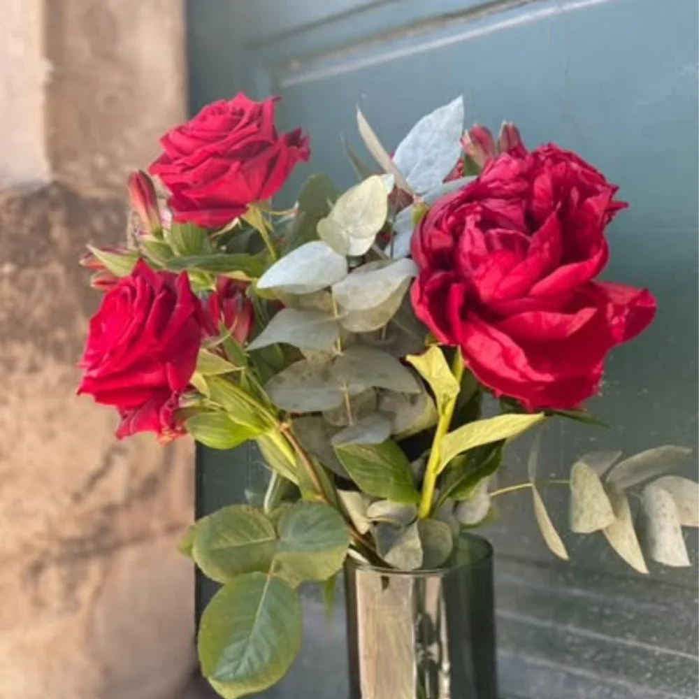 Bouquet Rose rouges, par Avenue des Fleurs, fleuriste à Château-Gontier-sur-Mayenne