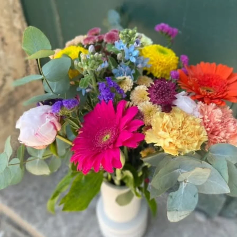 Bouquet couleurs, par Avenue des Fleurs, fleuriste à Château-Gontier-sur-Mayenne