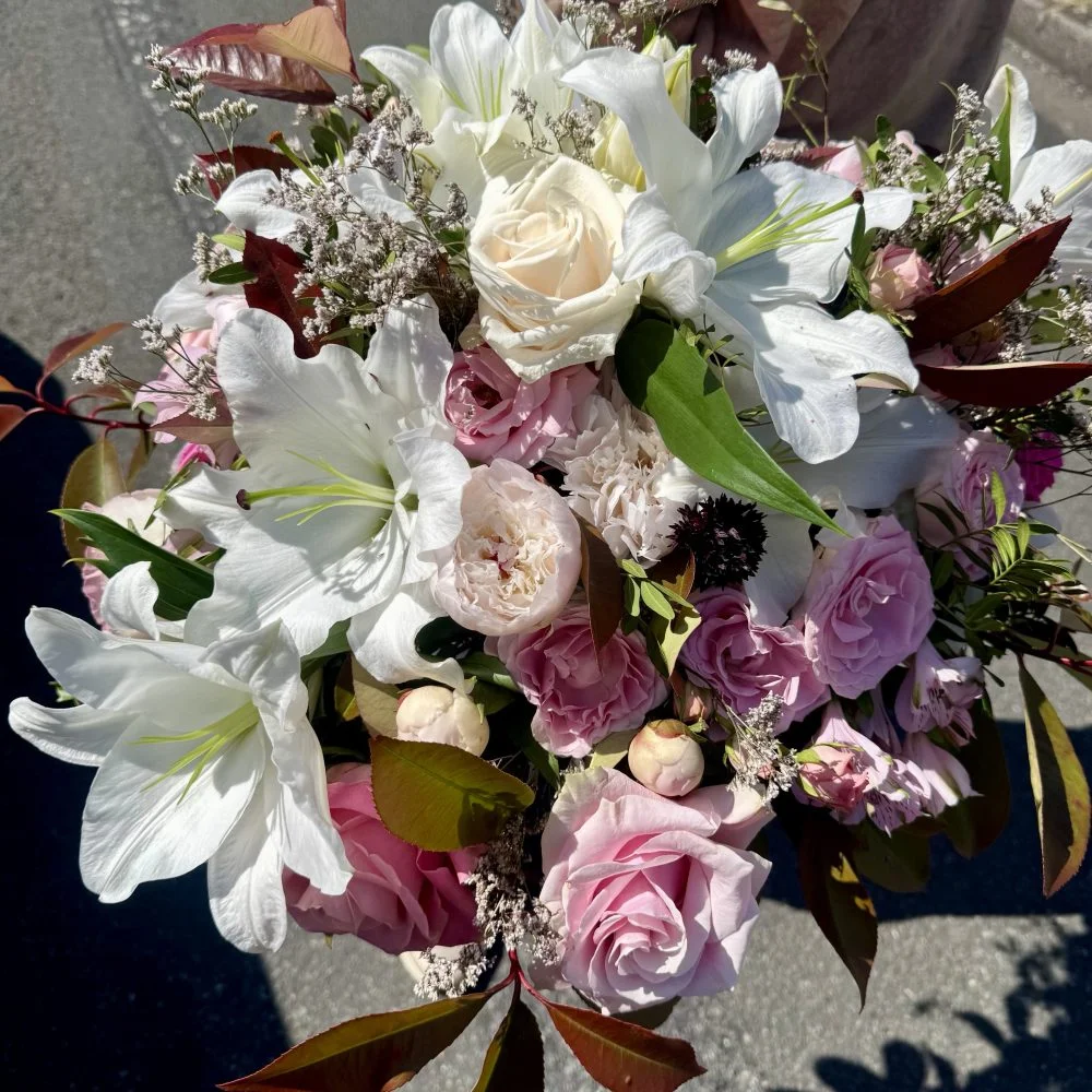 Bouquet surprise, par Basille Fleurs, fleuriste à Sotteville-lès-Rouen