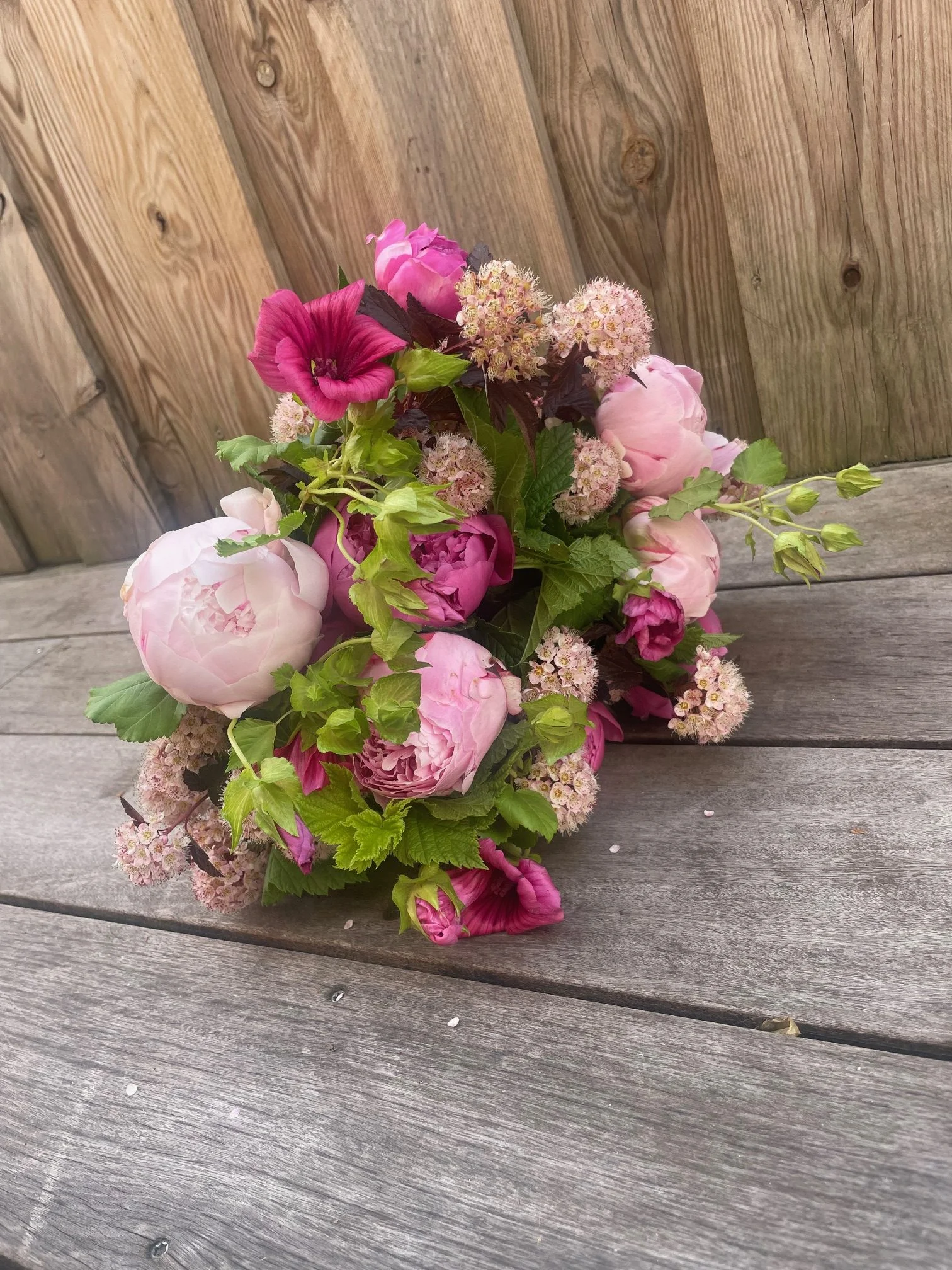 Bouquet Fête des Mères, par Le Jardin de O'hara, fleuriste à Pontoise