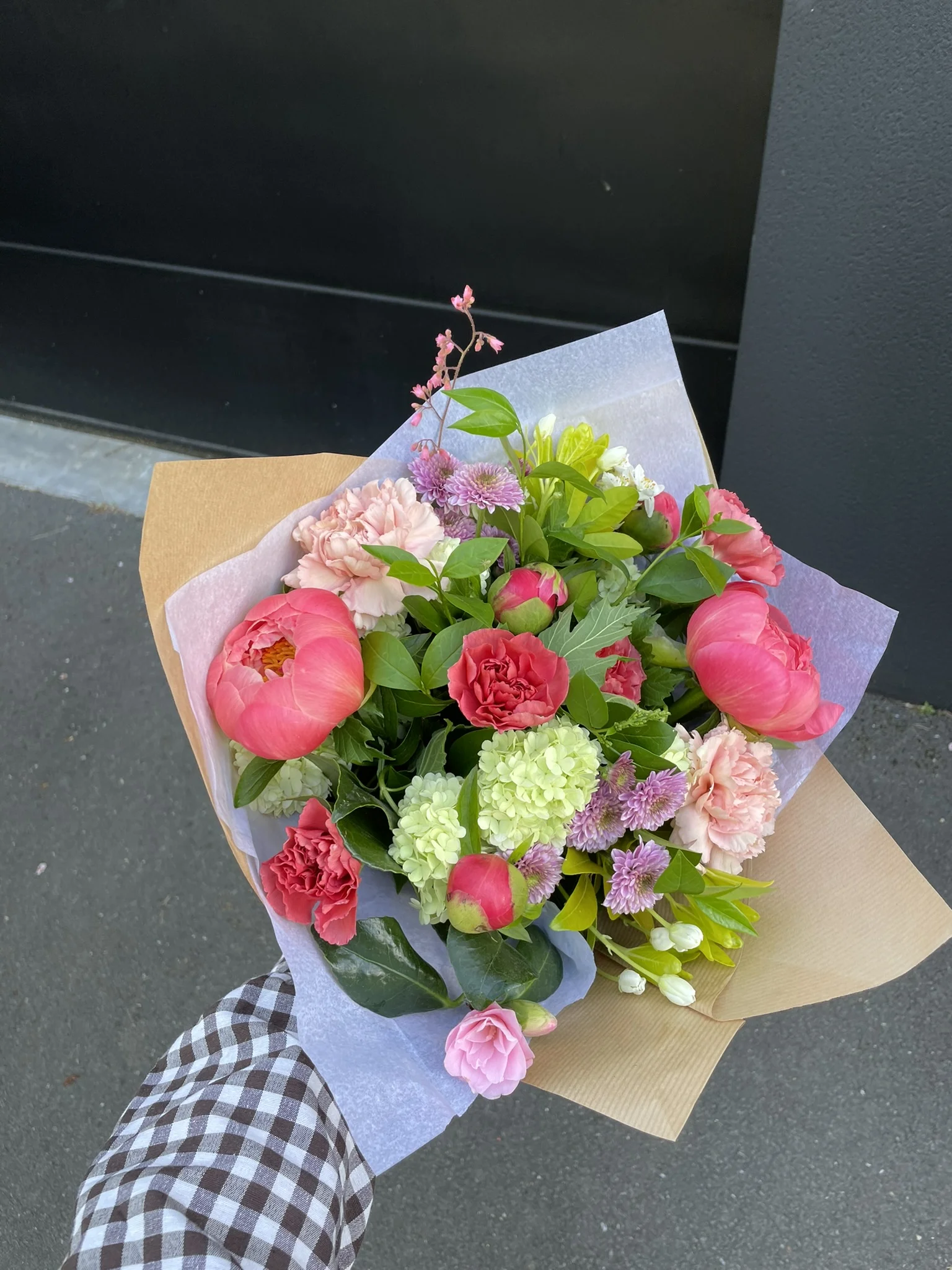 Bouquet Fête des Mères, par Les Imparfaites, fleuriste à Cesson-Sévigné