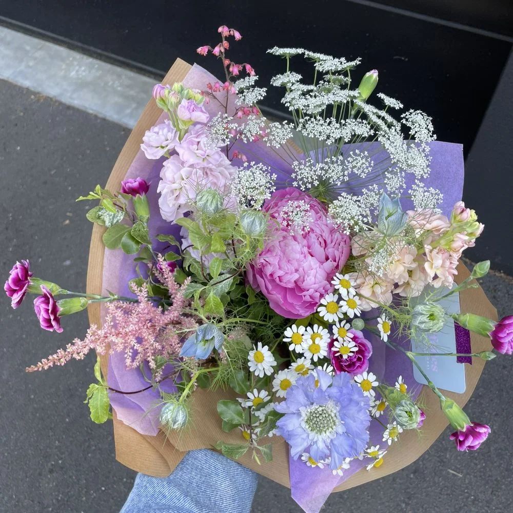 Bouquet Fête des Mères, par Les Imparfaites, fleuriste à Cesson-Sévigné