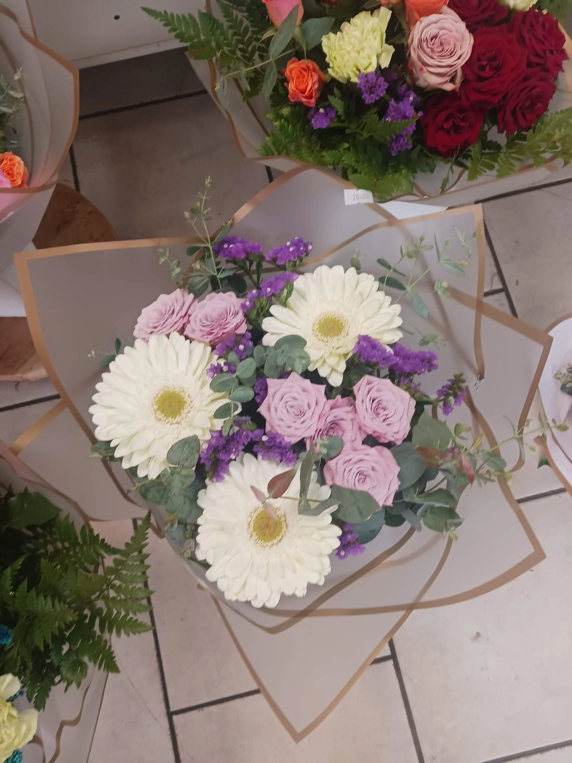 Bouquet OU compositions Toussaint, par Ti Fleur Lakour, fleuriste à Saint-Joseph