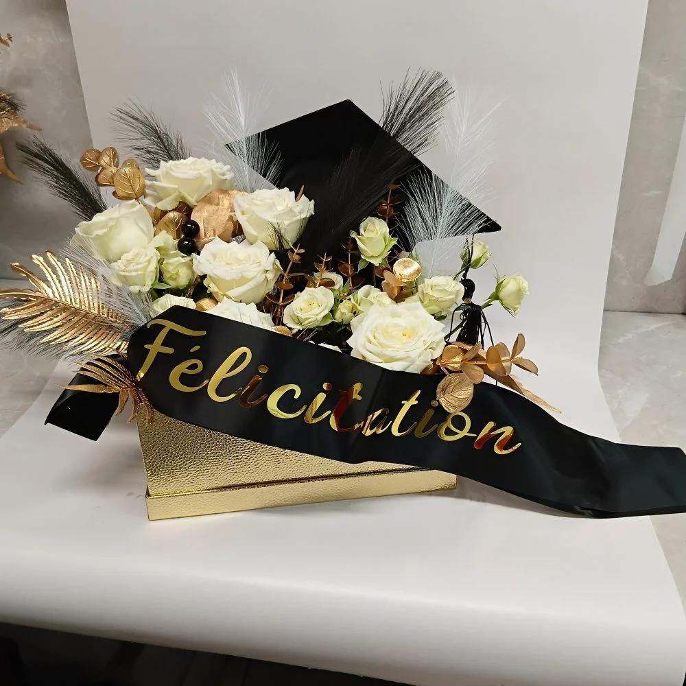composition Félicitations !!!!, par Ti Fleur Lakour, fleuriste à Saint-Joseph