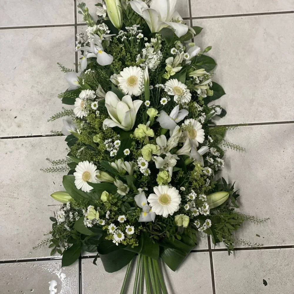 Gerbe de Deuil, par Cannelle Orange, fleuriste à Comines